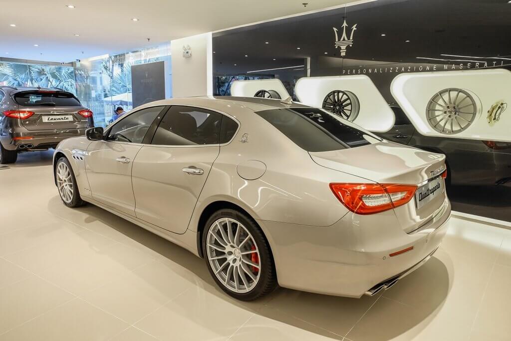Tuyệt phẩm Maserati Quattroporte cá nhân hóa hàng ghế sau