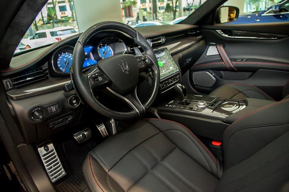 Siêu xế Maserati Quattroporte Nerissimo Edition quậy tung thị trường Việt Nam