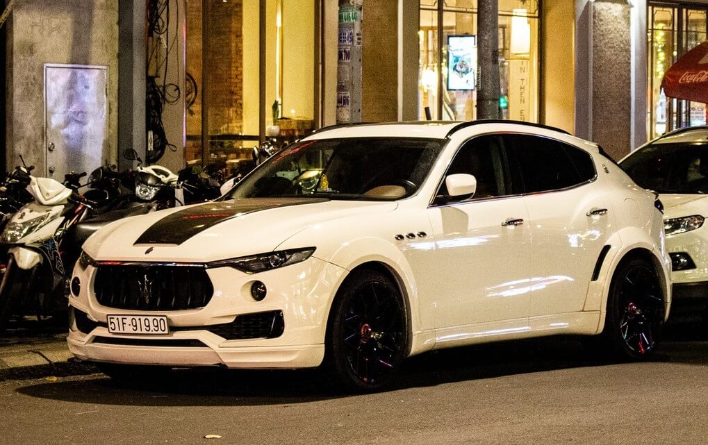 "Cháy mắt" với hàng độc Maserati Levante độ gói thân rộng Novitec  