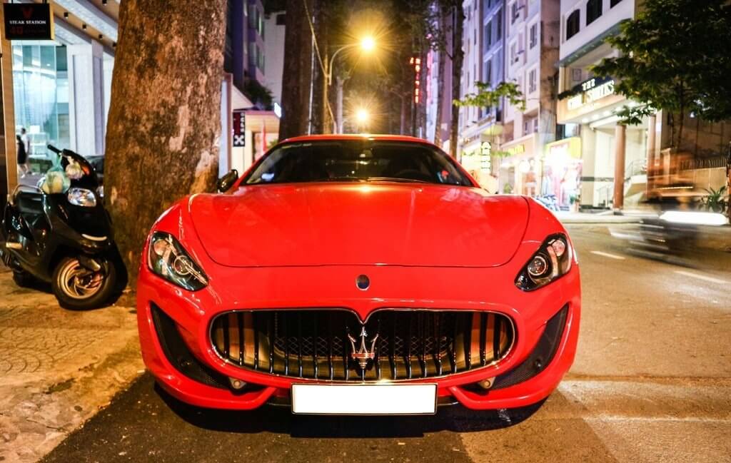 Maserati GranTurismo Sport màu đỏ - hàng độc ở Việt Nam